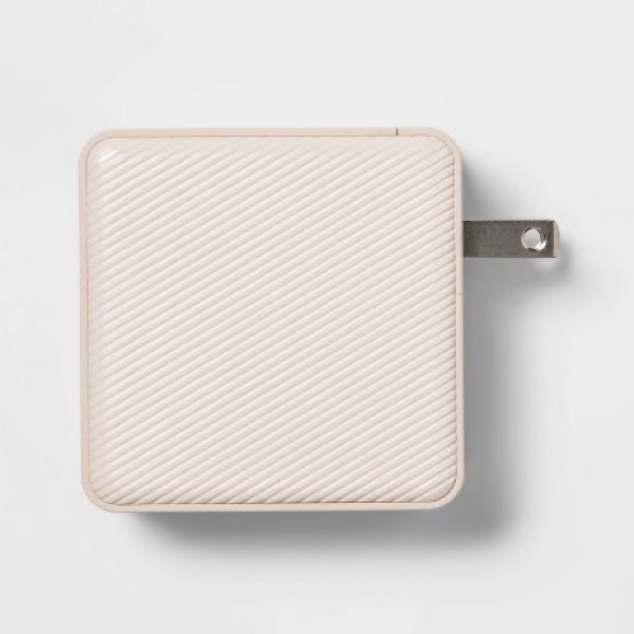 heyday™ 68W GaN Charger - Stone White - Picture 3 of 3